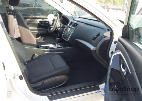 2017 Nissan Altima 2.5 Sr из США, поврежденный, VIN 1N4AL3AP3HC202002